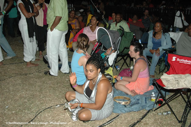 Audience & Venue - Air Jamaica Jazz & Blues Festival 2007 - The Art of Music - Thursday, January 26th - 10th Anniversary - The Aqueduct on Rose Hall - Air Jamaica Jazz & Blues Festival 2007 - The Art of Music - Tuesday, January 23 - Saturday, January 27, 2007, The Aqueduct on Rose Hall, Montego Bay, Jamaica - Negril Travel Guide, Negril Jamaica WI - http://www.negriltravelguide.com - info@negriltravelguide.com...!