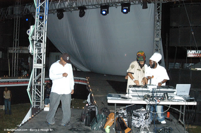 Stages @ WAVZ - Appleton ATI 2005 Negril - Saturday,  July 30, 2005 - Sponsored by: Appleton Adult Entertainment - Negril Travel Guide, Negril Jamaica WI - http://www.negriltravelguide.com - info@negriltravelguide.com...!