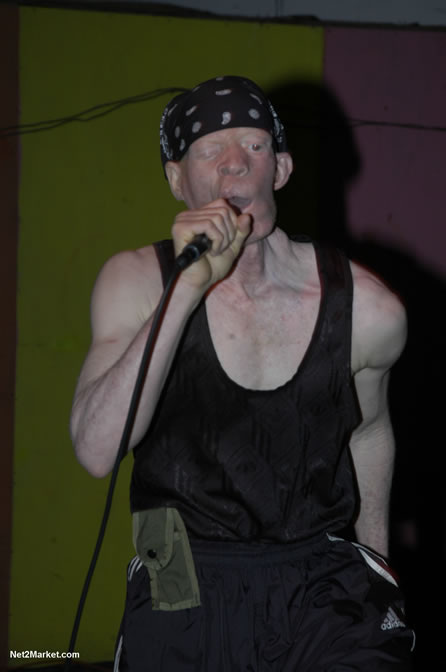 Live in Concert - Yellowman - Peter Metro - Bobby Dread - Swallow - backed by the Indika Band - Boubon Beach Restaurant, Beach Bar & Oceanfront Accommodations - Negril Travel Guide, Negril Jamaica WI - http://www.negriltravelguide.com - info@negriltravelguide.com...!