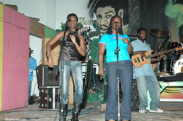 Reggae Superstar - Bush Man @ Bourbon Beach with Boddy Dread & Singing Honour - Presented by Our Music Promotions - Omar & Ama-Donna - Saturday, May 14, 2005 - Negril Travel Guide, Negril Jamaica WI - http://www.negriltravelguide.com - info@negriltravelguide.com...!