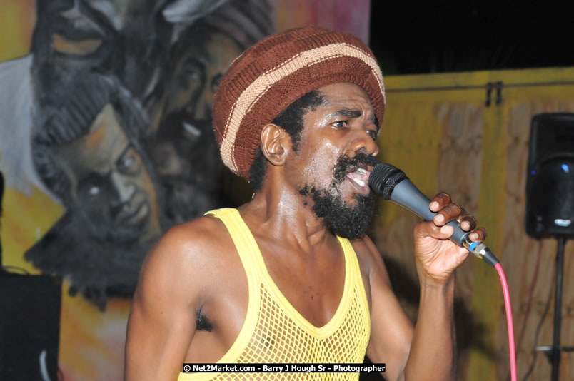  Coco Tea & Silver Cat at Bourbon Beach - Money Cologne Promotions presents The Growning of Coco Tea & Silver Cat at Bourbon Beach, Norman Manley Boulevard, Negril , Westmoreland, Jamaica W.I. - Monday, April 14, 2008 - Photographs by Net2Market.com - Barry J. Hough Sr, Photographer - Photos taken with a Nikon D300 - Negril Travel Guide, Negril Jamaica WI - http://www.negriltravelguide.com - info@negriltravelguide.com...!