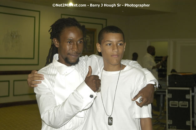 Jah Cure and Guests - Reflections - Cure Fest 2007 - All White Birth-Night Party - Hosted by Jah Cure - Starfish Trelawny Hotel - Trelawny, Jamaica - Friday, October 12, 2007 - Cure Fest 2007 October 12th-14th, 2007 Presented by Danger Promotions, Iyah Cure Promotions, and Brass Gate Promotions - Alison Young, Publicist - Photographs by Net2Market.com - Barry J. Hough Sr, Photographer - Negril Travel Guide, Negril Jamaica WI - http://www.negriltravelguide.com - info@negriltravelguide.com...!