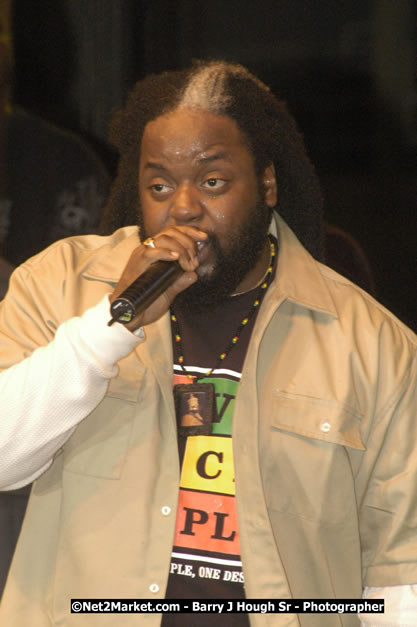 Morgan Heritage - Cure Fest 2007 - Longing For Concert at Trelawny Multi Purpose Stadium, Trelawny, Jamaica - Sunday, October 14, 2007 - Cure Fest 2007 October 12th-14th, 2007 Presented by Danger Promotions, Iyah Cure Promotions, and Brass Gate Promotions - Alison Young, Publicist - Photographs by Net2Market.com - Barry J. Hough Sr, Photographer - Negril Travel Guide, Negril Jamaica WI - http://www.negriltravelguide.com - info@negriltravelguide.com...!