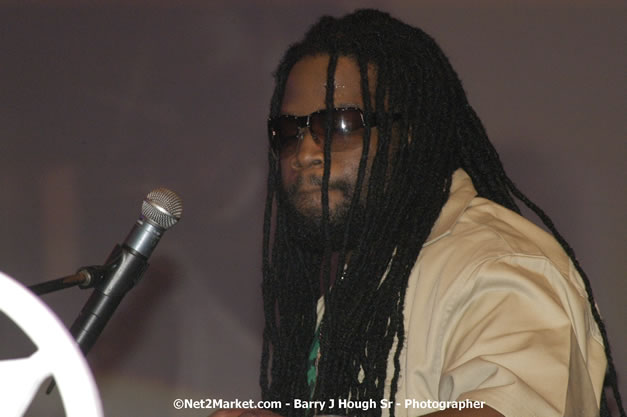 Morgan Heritage - Cure Fest 2007 - Longing For Concert at Trelawny Multi Purpose Stadium, Trelawny, Jamaica - Sunday, October 14, 2007 - Cure Fest 2007 October 12th-14th, 2007 Presented by Danger Promotions, Iyah Cure Promotions, and Brass Gate Promotions - Alison Young, Publicist - Photographs by Net2Market.com - Barry J. Hough Sr, Photographer - Negril Travel Guide, Negril Jamaica WI - http://www.negriltravelguide.com - info@negriltravelguide.com...!