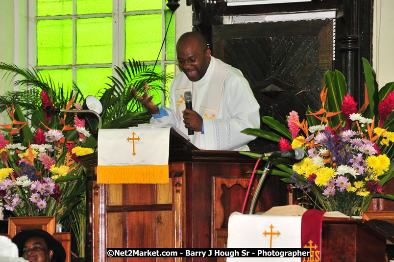 Lucea United Church - Unitied Church in Jamaica and Cayman Islands - Worship Service & Celebration of the Sacrament of Holy Communion - Special Guests: Hanover Homecoming Foundation & His excellency The Most Honourable Professor Sir Kenneth Hall Governor General of Jamaica - Sunday, August 3, 2008 - Hanover Homecoming Foundation LTD Jamaica - Wherever you roam ... Hanover bids you ... come HOME - Sunday, August 3 to Saturday, August 9, 2008 - Hanover Jamaica - Photographs by Net2Market.com - Barry J. Hough Sr. Photojournalist/Photograper - Photographs taken with a Nikon D300 - Negril Travel Guide, Negril Jamaica WI - http://www.negriltravelguide.com - info@negriltravelguide.com...!