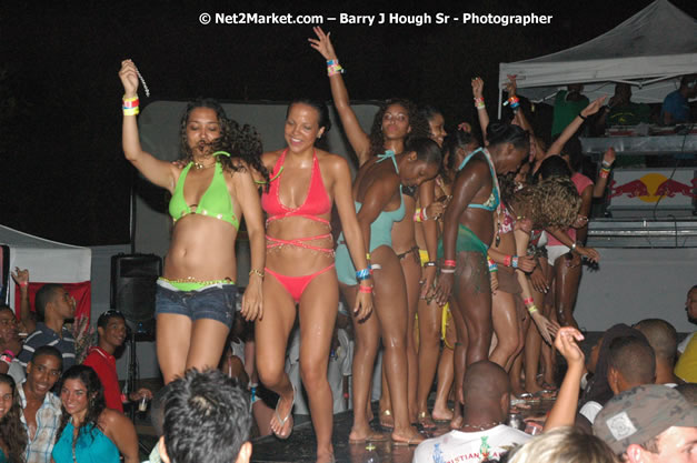 Hybrid Go Ultra - Independence Negril 2K7 - A Barefoot Beach Party @ The Hybrid Beach Cove aka Half Moon Beach Club, Sunday, August 5, 2007, Half Moon Beach, Hanover Parish, Jamaica - Negril Travel Guide.com, Negril Jamaica WI - http://www.negriltravelguide.com - info@negriltravelguide.com...!