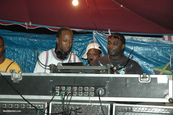 History Clash - Stone Love VS David Roddigan [Out of London] - June 5, 2005 - Presented by Jamaica Tamboo in association with Guinness - Negril Spot - Negril Travel Guide, Negril Jamaica WI - http://www.negriltravelguide.com - info@negriltravelguide.com...!