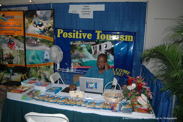 JAPEX 2006 Exibition @ Home Solutions, Negril - Tuesday, April 25, 2006 - Negril - JAPEX 2006 Negril Photos - Negril Travel Guide, Negril Jamaica WI - http://www.negriltravelguide.com - info@negriltravelguide.com...!