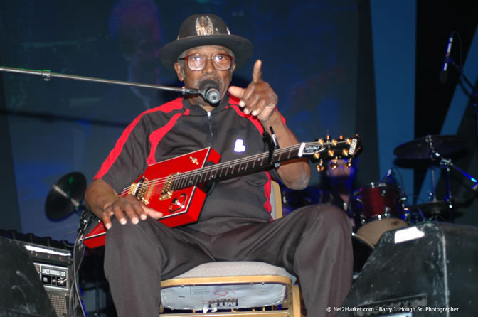 Bo Diddley - Air Jamaica Jazz & Blues Festival 2006 - The Art of Music - Cinnamon Hill Golf Club - Rosehall Resort & Country Club, Montego Bay, Jamaica W.I. - Thursday, Friday 27, 2006 - Negril Travel Guide, Negril Jamaica WI - http://www.negriltravelguide.com - info@negriltravelguide.com...!