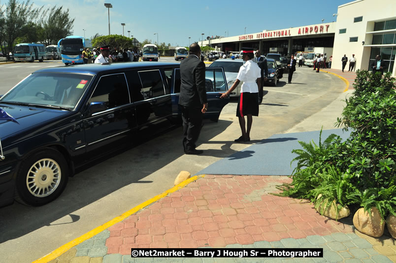 The Unveiling Of The Commemorative Plaque By The Honourable Prime Minister, Orette Bruce Golding, MP, And Their Majesties, King Juan Carlos I And Queen Sofia Of Spain - On Wednesday, February 18, 2009, Marking The Completion Of The Expansion Of Sangster International Airport, Venue at Sangster International Airport, Montego Bay, St James, Jamaica - Wednesday, February 18, 2009 - Photographs by Net2Market.com - Barry J. Hough Sr, Photographer/Photojournalist - Negril Travel Guide, Negril Jamaica WI - http://www.negriltravelguide.com - info@negriltravelguide.com...!