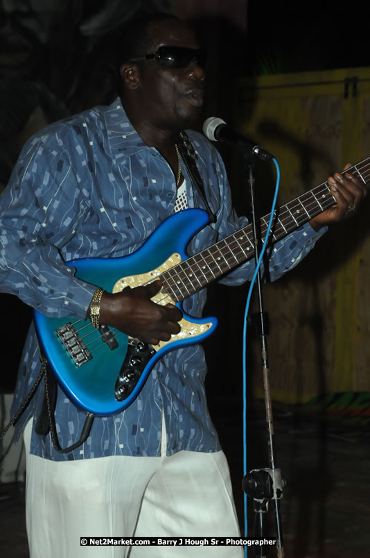 Leroy Sibbles and Gregory Isaacs at Bourbon Beach - Monday, February 11, 2008 - Bourbon Beach, Norman Manley Boulevard, Negril, Westmoreland, Jamaica W.I. - Photographs by Net2Market.com - Barry J. Hough Sr, Photographer - Negril Travel Guide, Negril Jamaica WI - http://www.negriltravelguide.com - info@negriltravelguide.com...!