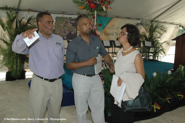 Palladium Hotels & Resorts - Groundbreaking of the 1600-Room Grand Palladium Lady Hamilton Resort & Spa and the Grand Palludium Jamaica Resort & Spa - Special Address: The Most Honorable Portia Simpson-Miller, O.N., M.P., Prime Minister of Jamaica - The Point, Lucea, Hanover, Saturday, November 11, 2006 @ 2:00 pm - Negril Travel Guide, Negril Jamaica WI - http://www.negriltravelguide.com - info@negriltravelguide.com...!