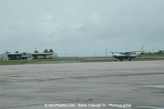 Intl. Airl Link - The Ultimate Connection - MBJ Airports Limited - Sangster International Airport - Domestic Terminal - Montego Bay, St James, Jamaica W.I. - MBJ Limited - Transforming Sangster International Airport into a world class facility - Photographs by Net2Market.com - Negril Travel Guide, Negril Jamaica WI - http://www.negriltravelguide.com - info@negriltravelguide.com...!