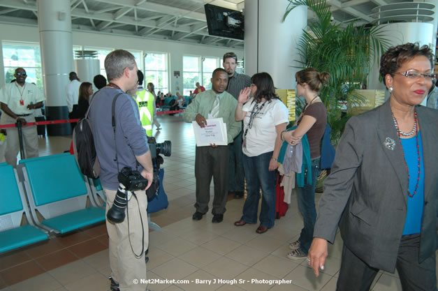 MBJ Airports Limited Welcomes WestJet Airlines - Inaugural Scheduled Service From Toronto Pearsons International Airport - Monday, December 10, 2007 - Sangster International Airport - MBJ Airports Limited, Montego Bay, Jamaica W.I. - Photographs by Net2Market.com - Barry J. Hough Sr, Photographer - Negril Travel Guide, Negril Jamaica WI - http://www.negriltravelguide.com - info@negriltravelguide.com...!