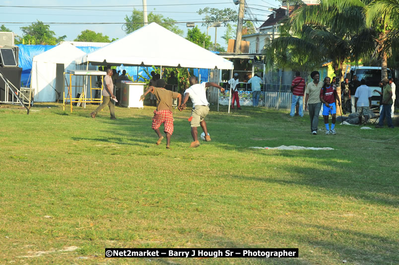 Marley Magic Traffic Jam - Celebrity Football @ Spring Break - Saturday, March 21, 2009 - Also Featuring: Kelley, Capleton, Junior Reid, Spragga Benz, Wayne Marshall, Munga, Romaine Virgo,Embee, Bango Herman, Flava K, Whisky Baggio, Andrew and Wadda Blood, Black Am I, Packa, Venue at Waz Beach, Norman Manley Boulevard, Negril Westmoreland, Jamaica - Saturday, March 21, 2009 - Photographs by Net2Market.com - Barry J. Hough Sr, Photographer/Photojournalist - Negril Travel Guide, Negril Jamaica WI - http://www.negriltravelguide.com - info@negriltravelguide.com...!