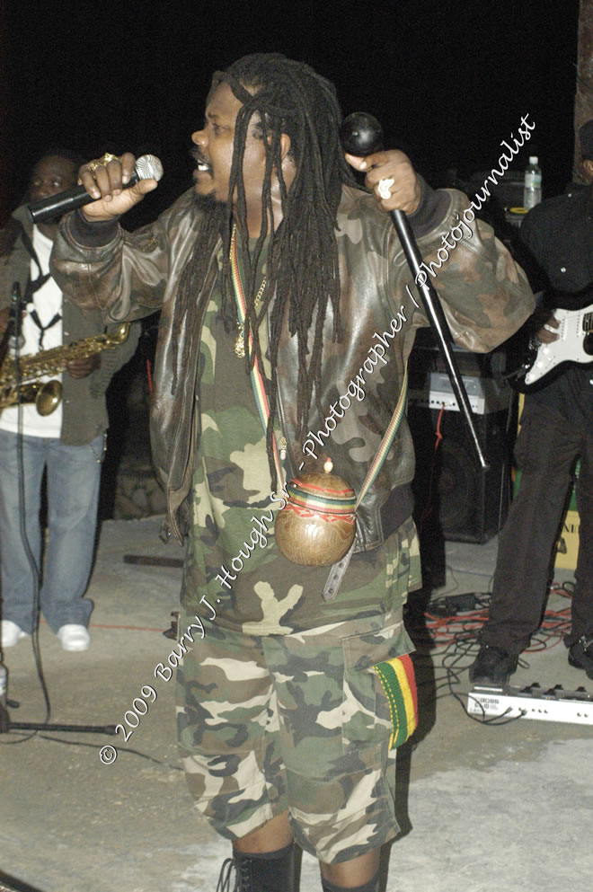  Luciano "Live in Concert" Negril Escape Resort & Spa, Openning Acts: Justice Merchant, and Timmi Burrell, Backing Band: JAH Messenjah, One Love Reggae Summer Series, West End, Negril, Westmoreland, Jamaica W.I. - Tuesday, August 11, 2009 - Photographs by Barry J. Hough Sr. Photojournalist/Photograper - Photographs taken with a Nikon D70, D100, or D300 - Negril Travel Guide, Negril Jamaica WI - http://www.negriltravelguide.com - info@negriltravelguide.com...!