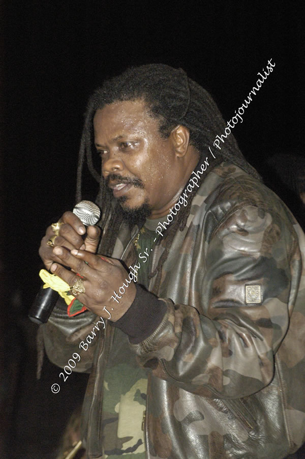  Luciano "Live in Concert" Negril Escape Resort & Spa, Openning Acts: Justice Merchant, and Timmi Burrell, Backing Band: JAH Messenjah, One Love Reggae Summer Series, West End, Negril, Westmoreland, Jamaica W.I. - Tuesday, August 11, 2009 - Photographs by Barry J. Hough Sr. Photojournalist/Photograper - Photographs taken with a Nikon D70, D100, or D300 - Negril Travel Guide, Negril Jamaica WI - http://www.negriltravelguide.com - info@negriltravelguide.com...!