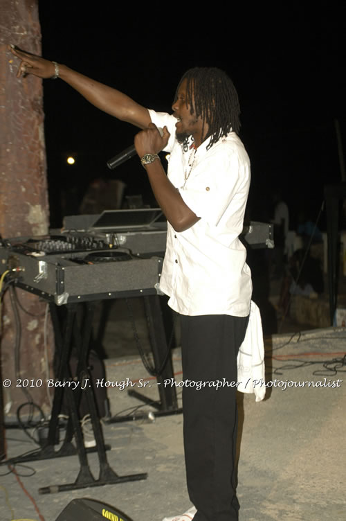 Chaka Demus & Pliers - Live In Concert @ Negril Escape Resort and Spa, December 8, 2009, One Love Drive, West End, Negril, Westmoreland, Jamaica W.I. - Photographs by Net2Market.com - Barry J. Hough Sr, Photographer/Photojournalist - Negril Travel Guide, Negril Jamaica WI - http://www.negriltravelguide.com - info@negriltravelguide.com...!