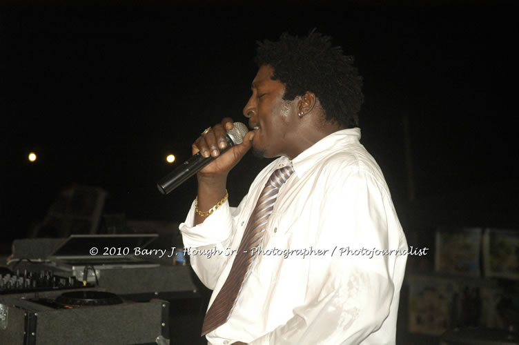 Chaka Demus & Pliers - Live In Concert @ Negril Escape Resort and Spa, December 8, 2009, One Love Drive, West End, Negril, Westmoreland, Jamaica W.I. - Photographs by Net2Market.com - Barry J. Hough Sr, Photographer/Photojournalist - Negril Travel Guide, Negril Jamaica WI - http://www.negriltravelguide.com - info@negriltravelguide.com...!