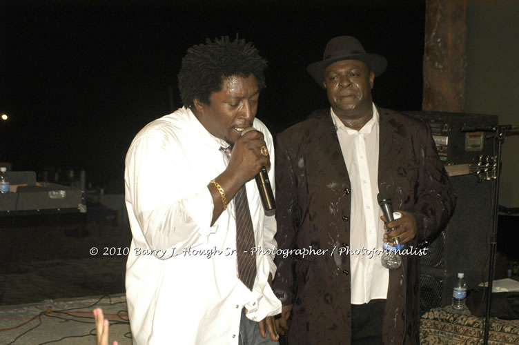 Chaka Demus & Pliers - Live In Concert @ Negril Escape Resort and Spa, December 8, 2009, One Love Drive, West End, Negril, Westmoreland, Jamaica W.I. - Photographs by Net2Market.com - Barry J. Hough Sr, Photographer/Photojournalist - Negril Travel Guide, Negril Jamaica WI - http://www.negriltravelguide.com - info@negriltravelguide.com...!