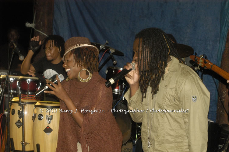 Etana - Live In Concert - One Love Reggae Concert Series 09/10 @ Negril Escape Resort and Spa, December 22, 2009, One Love Drive, West End, Negril, Westmoreland, Jamaica W.I. - Photographs by Net2Market.com - Barry J. Hough Sr, Photographer/Photojournalist - Negril Travel Guide, Negril Jamaica WI - http://www.negriltravelguide.com - info@negriltravelguide.com...!