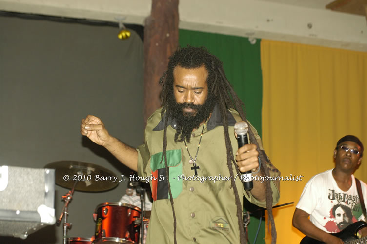 JAH Cure - Live In Concert @ Negril Escape Resort and Spa, December 15, 2009, One Love Drive, West End, Negril, Westmoreland, Jamaica W.I. - Photographs by Net2Market.com - Barry J. Hough Sr, Photographer/Photojournalist - Negril Travel Guide, Negril Jamaica WI - http://www.negriltravelguide.com - info@negriltravelguide.com...!