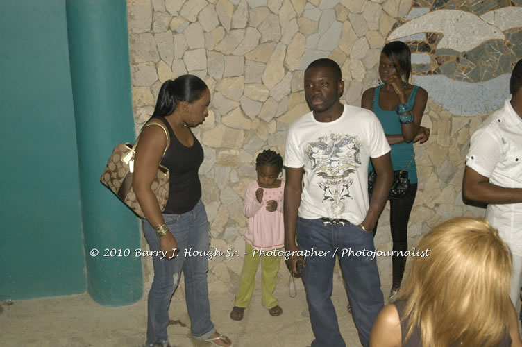 JAH Cure - Live In Concert @ Negril Escape Resort and Spa, December 15, 2009, One Love Drive, West End, Negril, Westmoreland, Jamaica W.I. - Photographs by Net2Market.com - Barry J. Hough Sr, Photographer/Photojournalist - Negril Travel Guide, Negril Jamaica WI - http://www.negriltravelguide.com - info@negriltravelguide.com...!