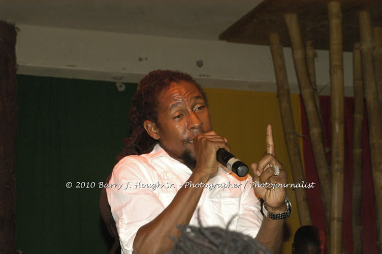 JAH Cure - Live In Concert @ Negril Escape Resort and Spa, December 15, 2009, One Love Drive, West End, Negril, Westmoreland, Jamaica W.I. - Photographs by Net2Market.com - Barry J. Hough Sr, Photographer/Photojournalist - Negril Travel Guide, Negril Jamaica WI - http://www.negriltravelguide.com - info@negriltravelguide.com...!