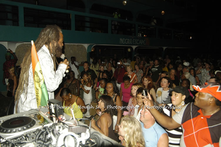 John Holt - Live in Concert - Also featuring Uprising Bank, plus DJ Gemini @ One Love Reggae Concerts Series 09/10 @ Negril Escape Resort & Spa, February 9, 2010, One Love Drive, West End, Negril, Westmoreland, Jamaica W.I. - Photographs by Net2Market.com - Barry J. Hough Sr, Photographer/Photojournalist - The Negril Travel Guide - Negril's and Jamaica's Number One Concert Photography Web Site with over 40,000 Jamaican Concert photographs Published -  Negril Travel Guide, Negril Jamaica WI - http://www.negriltravelguide.com - info@negriltravelguide.com...!