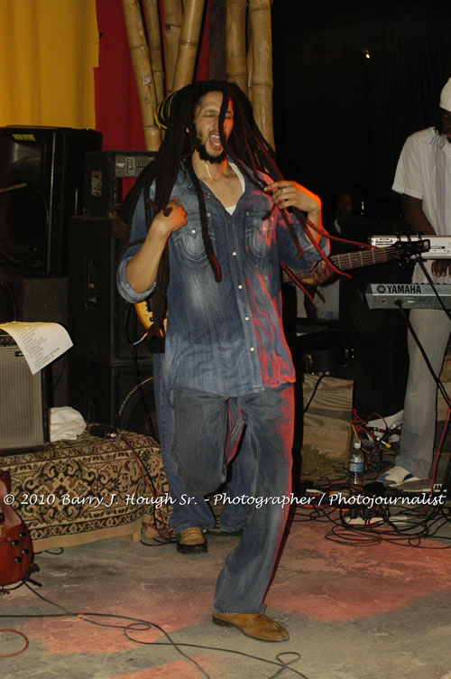 Julian Marley - Grammy Nominee & Son of the Legend Bob Marley - Live in Concert - Also featuring Ras Noble, Power Drill, Iron Head, & Robin Banks - Backing Band Roots Warrior, plus DJ Gemini @ One Love Reggae Concerts Series 09/10 @ Negril Escape Resort & Spa, February 2, 2010, One Love Drive, West End, Negril, Westmoreland, Jamaica W.I. - Photographs by Net2Market.com - Barry J. Hough Sr, Photographer/Photojournalist - The Negril Travel Guide - Negril's and Jamaica's Number One Concert Photography Web Site with over 40,000 Jamaican Concert photographs Published -  Negril Travel Guide, Negril Jamaica WI - http://www.negriltravelguide.com - info@negriltravelguide.com...!