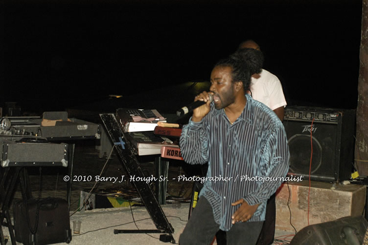 Marcia Griffiths & Edge Michael - Live In Concert - One Love Reggae Concert Series 09/10 @ Negril Escape Resort and Spa, December 29, 2009, One Love Drive, West End, Negril, Westmoreland, Jamaica W.I. - Photographs by Net2Market.com - Barry J. Hough Sr, Photographer/Photojournalist - Negril Travel Guide, Negril Jamaica WI - http://www.negriltravelguide.com - info@negriltravelguide.com...!