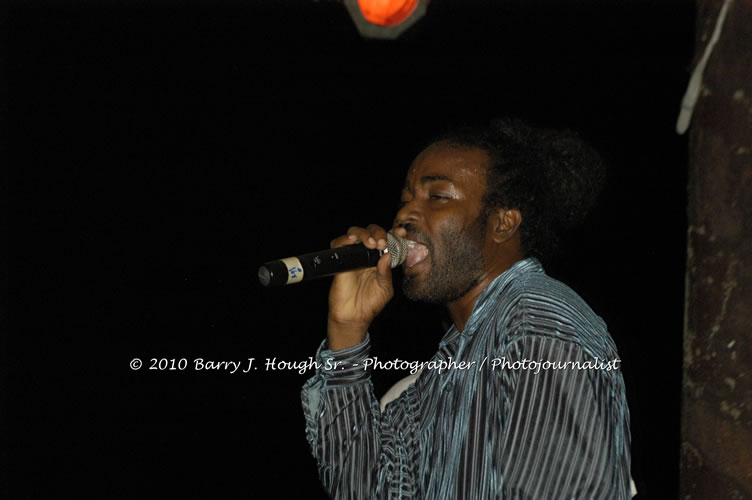 Marcia Griffiths & Edge Michael - Live In Concert - One Love Reggae Concert Series 09/10 @ Negril Escape Resort and Spa, December 29, 2009, One Love Drive, West End, Negril, Westmoreland, Jamaica W.I. - Photographs by Net2Market.com - Barry J. Hough Sr, Photographer/Photojournalist - Negril Travel Guide, Negril Jamaica WI - http://www.negriltravelguide.com - info@negriltravelguide.com...!