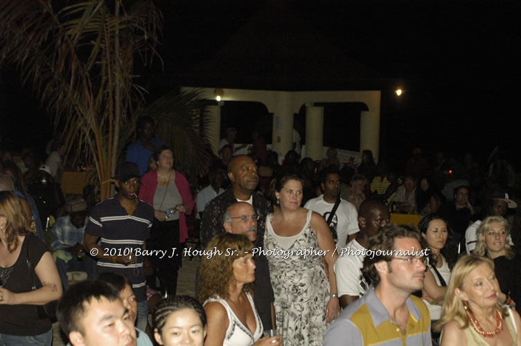 Marcia Griffiths & Edge Michael - Live In Concert - One Love Reggae Concert Series 09/10 @ Negril Escape Resort and Spa, December 29, 2009, One Love Drive, West End, Negril, Westmoreland, Jamaica W.I. - Photographs by Net2Market.com - Barry J. Hough Sr, Photographer/Photojournalist - Negril Travel Guide, Negril Jamaica WI - http://www.negriltravelguide.com - info@negriltravelguide.com...!