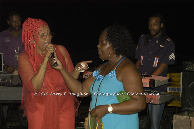 Marcia Griffiths & Edge Michael - Live In Concert - One Love Reggae Concert Series 09/10 @ Negril Escape Resort and Spa, December 29, 2009, One Love Drive, West End, Negril, Westmoreland, Jamaica W.I. - Photographs by Net2Market.com - Barry J. Hough Sr, Photographer/Photojournalist - Negril Travel Guide, Negril Jamaica WI - http://www.negriltravelguide.com - info@negriltravelguide.com...!