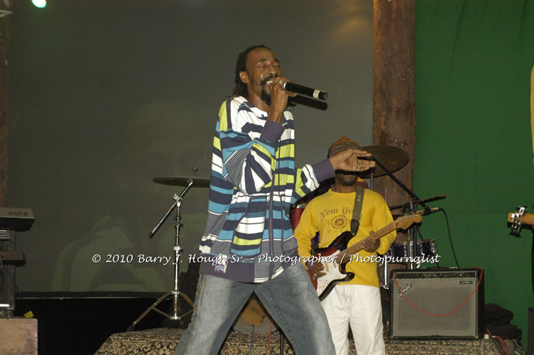 Queen Ifrica - Live In Concert - One Love Reggae Concert Series 09/10 @ Negril Escape Resort and Spa, January 5, 2010, One Love Drive, West End, Negril, Westmoreland, Jamaica W.I. - Photographs by Net2Market.com - Barry J. Hough Sr, Photographer/Photojournalist - Negril Travel Guide, Negril Jamaica WI - http://www.negriltravelguide.com - info@negriltravelguide.com...!