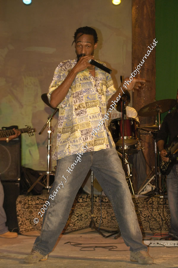  Sanchez - Live in Concert - at the One Love Reggae Concert Series 09/10 @ Negril Escape Resort & Spa - Also Featuring: Timmi Burrell and Justice Merchant- Backing Band Roots Warrior - DJ Gemini - MC Oliver Cargill, Negril Escape Resort & Spa, One Love Drive, West End, Negril, Westmoreland, Jamaica W.I. - Tuesday, November 24, 2009 - Photographs by Net2Market.com - Barry J. Hough Sr, Photographer / Photojournalist - Photos taken with a Nikon D70, D100, or D300 - Negril Travel Guide, Negril Jamaica WI - http://www.negriltravelguide.com - info@negriltravelguide.com...!