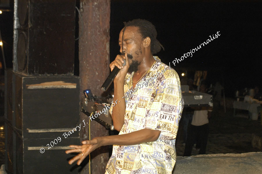  Sanchez - Live in Concert - at the One Love Reggae Concert Series 09/10 @ Negril Escape Resort & Spa - Also Featuring: Timmi Burrell and Justice Merchant- Backing Band Roots Warrior - DJ Gemini - MC Oliver Cargill, Negril Escape Resort & Spa, One Love Drive, West End, Negril, Westmoreland, Jamaica W.I. - Tuesday, November 24, 2009 - Photographs by Net2Market.com - Barry J. Hough Sr, Photographer / Photojournalist - Photos taken with a Nikon D70, D100, or D300 - Negril Travel Guide, Negril Jamaica WI - http://www.negriltravelguide.com - info@negriltravelguide.com...!