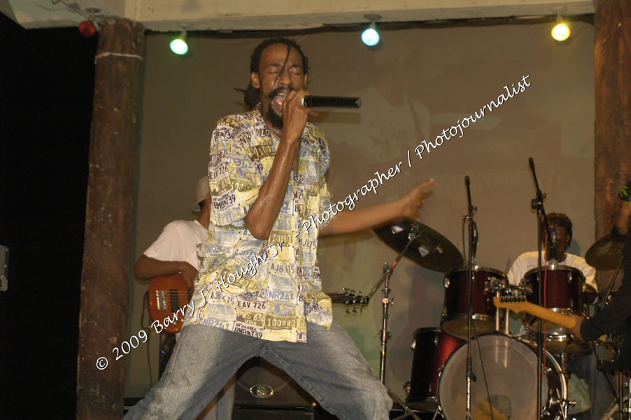  Sanchez - Live in Concert - at the One Love Reggae Concert Series 09/10 @ Negril Escape Resort & Spa - Also Featuring: Timmi Burrell and Justice Merchant- Backing Band Roots Warrior - DJ Gemini - MC Oliver Cargill, Negril Escape Resort & Spa, One Love Drive, West End, Negril, Westmoreland, Jamaica W.I. - Tuesday, November 24, 2009 - Photographs by Net2Market.com - Barry J. Hough Sr, Photographer / Photojournalist - Photos taken with a Nikon D70, D100, or D300 - Negril Travel Guide, Negril Jamaica WI - http://www.negriltravelguide.com - info@negriltravelguide.com...!