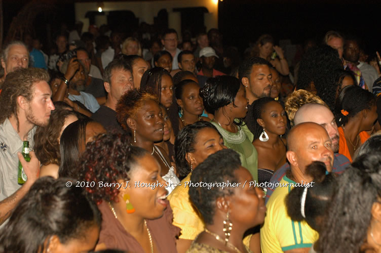 Tanya Stephens - Live In Concert @ Negril Escape Resort and Spa, Backing Band Roots Warrior, plus DJ Gemini, January 26, 2010, One Love Drive, West End, Negril, Westmoreland, Jamaica W.I. - Photographs by Net2Market.com - Barry J. Hough Sr, Photographer/Photojournalist - The Negril Travel Guide - Negril's and Jamaica's Number One Concert Photography Web Site with over 40,000 Jamaican Concert photographs Published -  Negril Travel Guide, Negril Jamaica WI - http://www.negriltravelguide.com - info@negriltravelguide.com...!