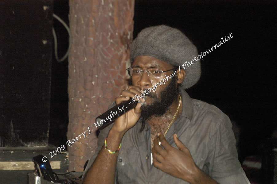  Tarrus Riley - Live in Concert - at the One Love Reggae Concert Series 09/10 @ Negril Escape Resort & Spa - Also Featuring: Mistic Bowie, Monday Justice, Cash, Dean Frazier - DJ Gemini - MC Oliver Cargill, Negril Escape Resort & Spa, One Love Drive, West End, Negril, Westmoreland, Jamaica W.I. - Tuesday, November 17, 2009 - Photographs by Net2Market.com - Barry J. Hough Sr, Photographer / Photojournalist - Photos taken with a Nikon D70, D100, or D300 - Negril Travel Guide, Negril Jamaica WI - http://www.negriltravelguide.com - info@negriltravelguide.com...!