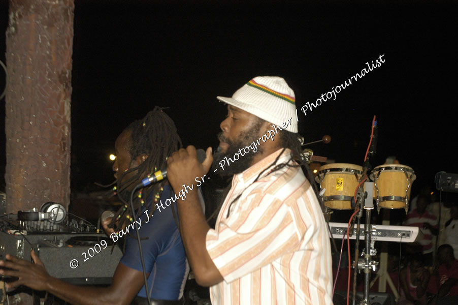  Tarrus Riley - Live in Concert - at the One Love Reggae Concert Series 09/10 @ Negril Escape Resort & Spa - Also Featuring: Mistic Bowie, Monday Justice, Cash, Dean Frazier - DJ Gemini - MC Oliver Cargill, Negril Escape Resort & Spa, One Love Drive, West End, Negril, Westmoreland, Jamaica W.I. - Tuesday, November 17, 2009 - Photographs by Net2Market.com - Barry J. Hough Sr, Photographer / Photojournalist - Photos taken with a Nikon D70, D100, or D300 - Negril Travel Guide, Negril Jamaica WI - http://www.negriltravelguide.com - info@negriltravelguide.com...!