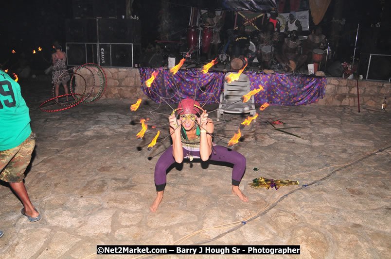 Chinese New Year @ The Sunset Show at Negril Escape - Tuesday, January 27, 2009 - Live Reggae Music at Negril Escape - Tuesday Nights 6:00PM to 10:00 PM - Photographs by Net2Market.com - Barry J. Hough Sr, Photographer/Photojournalist - Negril Travel Guide, Negril Jamaica WI - http://www.negriltravelguide.com - info@negriltravelguide.com...!