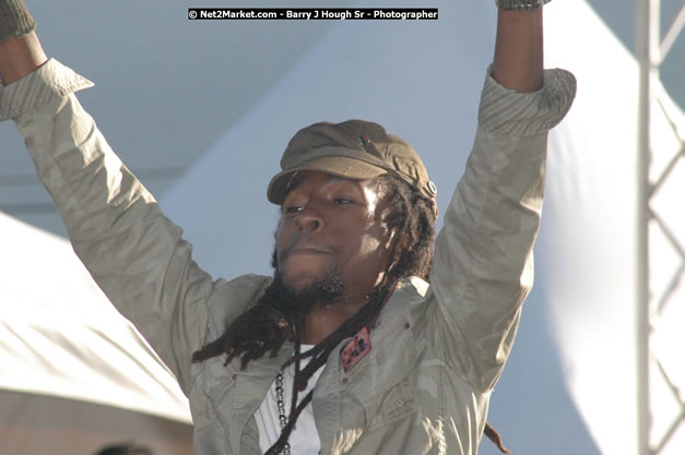 Jah Cure at Tru-Juice Rebel Salute 2008 - The 15th staging of Tru-Juice Rebel Salute, Saturday, January 12, 2008, Port Kaiser Sports Club, St. Elizabeth, Jamaica W.I. - Photographs by Net2Market.com - Barry J. Hough Sr, Photographer - Negril Travel Guide, Negril Jamaica WI - http://www.negriltravelguide.com - info@negriltravelguide.com...!