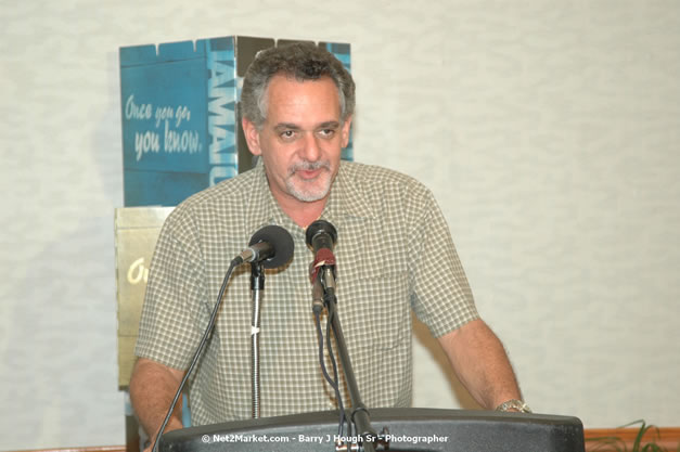 Red Cap Porters Awards - Minister of Tourism, Hon. Edmund Bartlett - Director of Tourism, Basil Smith - Friday, December 14, 2007 - Holiday Inn Sunspree, Montego Bay, Jamaica W.I. - Photographs by Net2Market.com - Barry J. Hough Sr, Photographer - Negril Travel Guide, Negril Jamaica WI - http://www.negriltravelguide.com - info@negriltravelguide.com...!