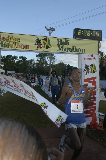 Reggae Marathon 2004 - Negril Travel Guide, Negril Jamaica WI - http://www.negriltravelguide.com - info@negriltravelguide.com...!