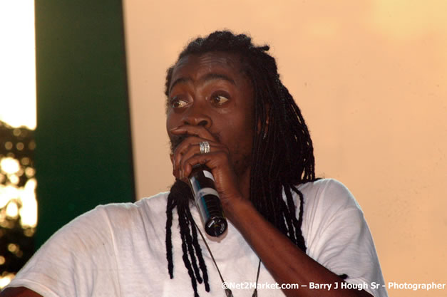 Beeniw Man & Barbee  - Red Stripe Reggae Sumfest 2007 - Zenith - Saturday, July 21, 2007 - Catherine Hall, Montego Bay, St James, Jamaica W.I. - Negril Travel Guide, Negril Jamaica WI - http://www.negriltravelguide.com - info@negriltravelguide.com...!