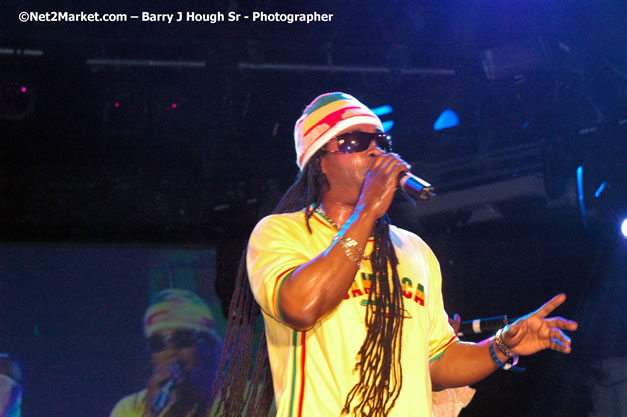 Bonafide- Red Stripe Reggae Sumfest 2007 - Zenith - Saturday, July 21, 2007 - Catherine Hall, Montego Bay, St James, Jamaica W.I. - Negril Travel Guide, Negril Jamaica WI - http://www.negriltravelguide.com - info@negriltravelguide.com...!