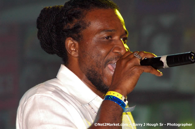 Tiger - Red Stripe Reggae Sumfest 2007 - Zenith - Saturday, July 21, 2007 - Catherine Hall, Montego Bay, St James, Jamaica W.I. - Negril Travel Guide, Negril Jamaica WI - http://www.negriltravelguide.com - info@negriltravelguide.com...!