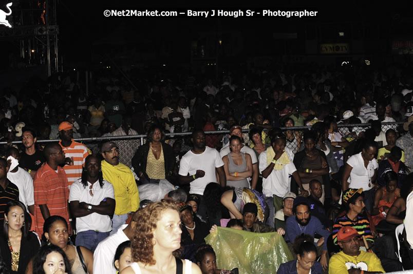 Tarrus Riley @ Red Stripe Reggae Sumfest 2008 International Night 2, Catherine Hall, Montego Bay - Saturday, July 19, 2008 - Reggae Sumfest 2008 July 13 - July 19, 2008 - Photographs by Net2Market.com - Barry J. Hough Sr. Photojournalist/Photograper - Photographs taken with a Nikon D300 - Negril Travel Guide, Negril Jamaica WI - http://www.negriltravelguide.com - info@negriltravelguide.com...!