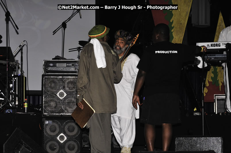 Tarrus Riley @ Red Stripe Reggae Sumfest 2008 International Night 2, Catherine Hall, Montego Bay - Saturday, July 19, 2008 - Reggae Sumfest 2008 July 13 - July 19, 2008 - Photographs by Net2Market.com - Barry J. Hough Sr. Photojournalist/Photograper - Photographs taken with a Nikon D300 - Negril Travel Guide, Negril Jamaica WI - http://www.negriltravelguide.com - info@negriltravelguide.com...!